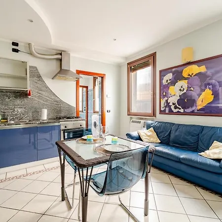 Nido Estense Ad Un Respiro Dal Castello Apartment *