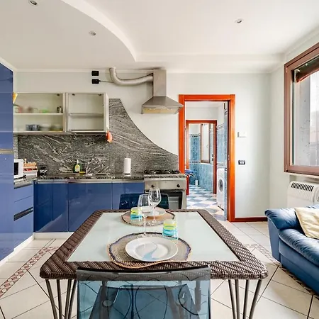 Nido Estense Ad Un Respiro Dal Castello Apartment